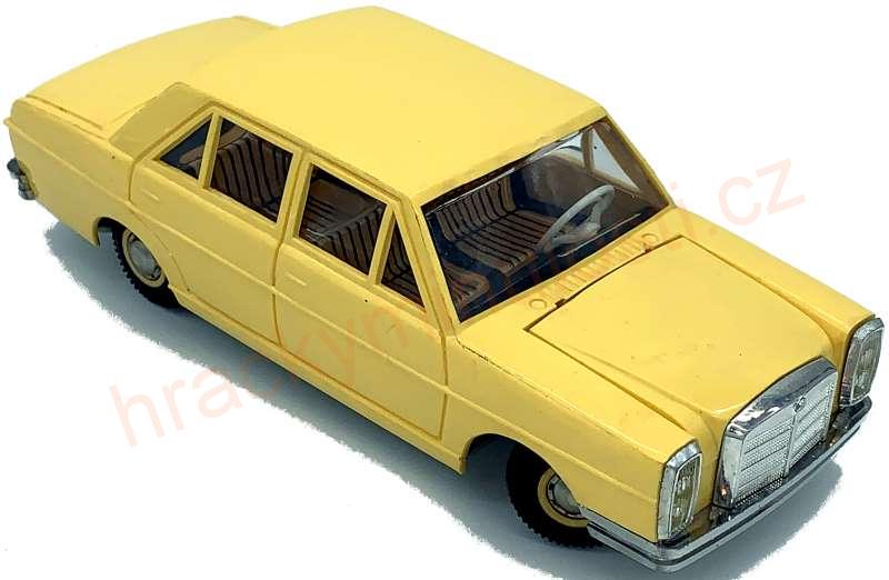 Mercedes 250 na bowden a TAXI na setrvačník