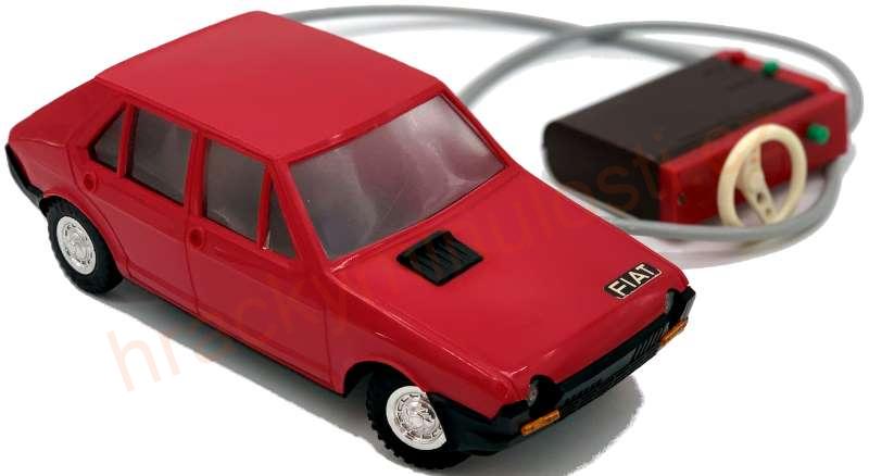 Fiat Ritmo s ovladačem a na setrvačník