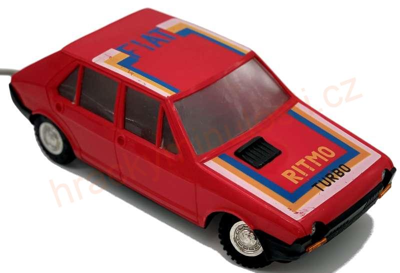 Fiat Ritmo s ovladačem a na setrvačník