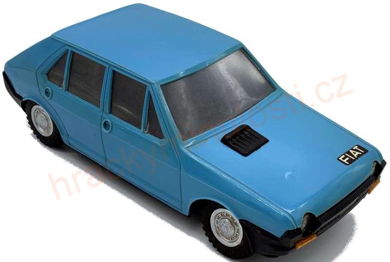 Fiat Ritmo s ovladačem a na setrvačník