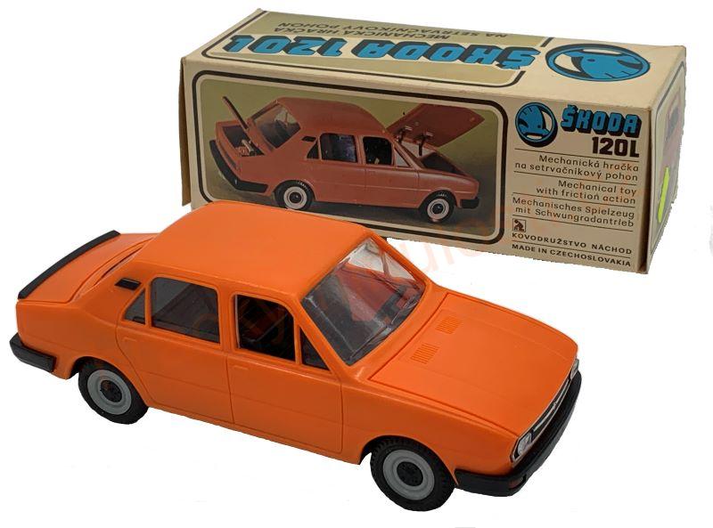 Škoda 120L na setrvačník + s vlekem, VB, PO, Spoje, Sanita