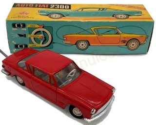 Fiat 2300 s ovladačem a na setrvačník